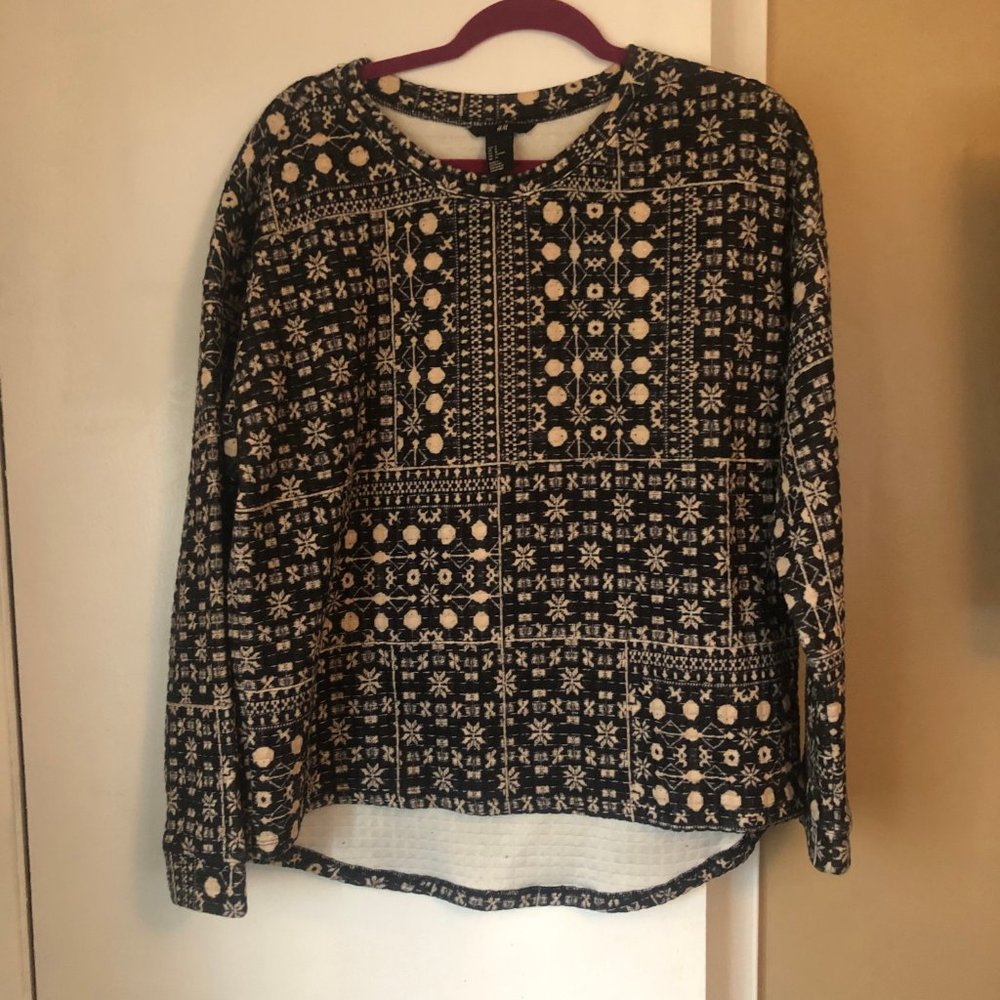 H&M Blue and Pinkish Nude Waffle Sweatshirt - M